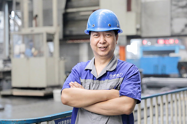 中譽(yù)鼎力設(shè)備保障部副部長高永利