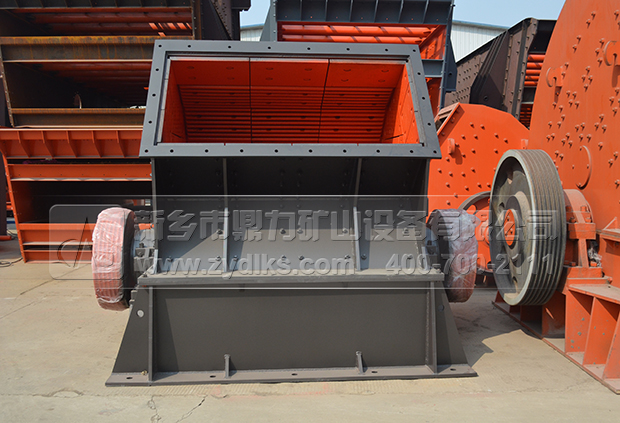 石灰石錘式破碎機(jī) 石灰石錘式破碎機(jī)