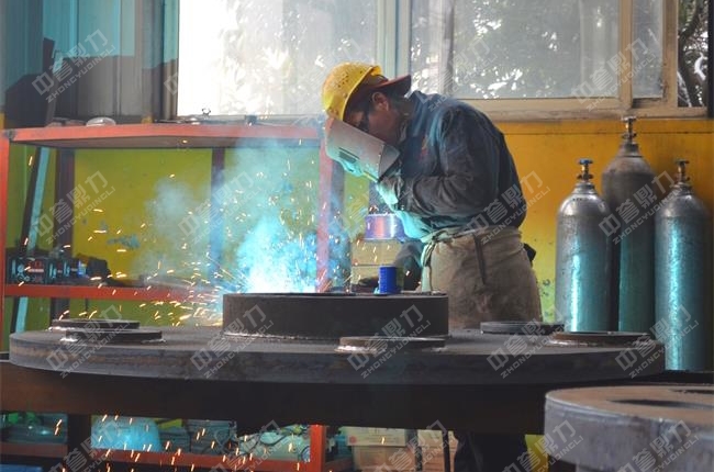 ܇(ch)gڼӹC(j)D(zhun)