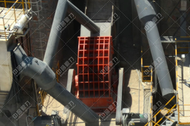 河北邢臺(tái)臨城中聯(lián)水泥石料生產(chǎn)線頭破