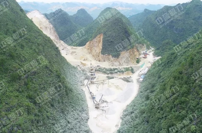 新興建材生產(chǎn)線遠(yuǎn)景圖