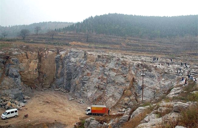 礦山開(kāi)采配圖