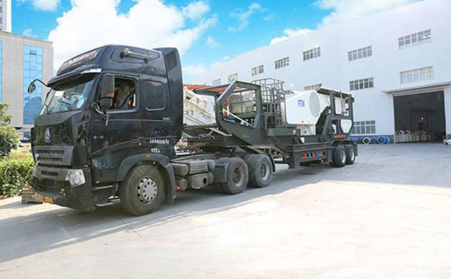 輪胎移動礦山碎石機(jī)