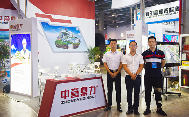 中譽(yù)鼎力江西服務(wù)銷售服務(wù)團(tuán)隊(duì)